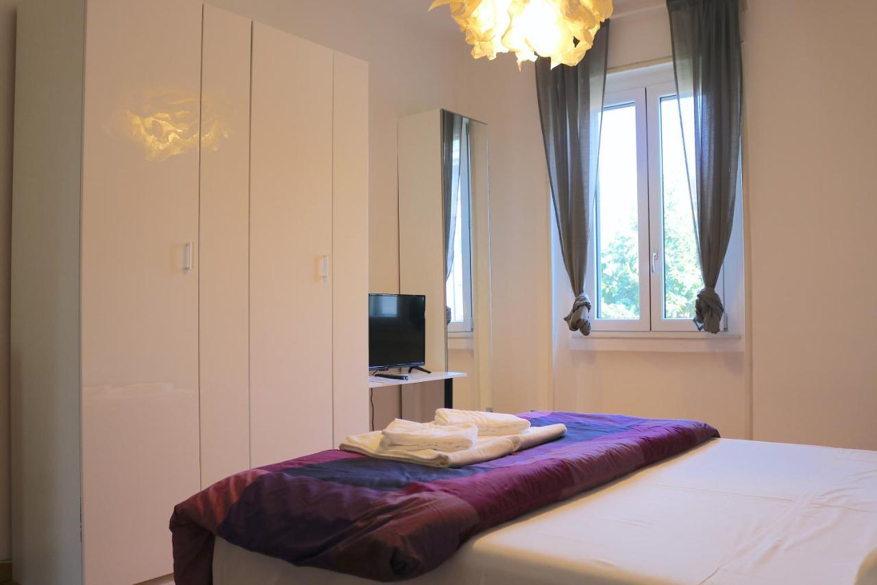 Sant Ambrogio Mansion - Via Olona Appartement Milaan Buitenkant foto
