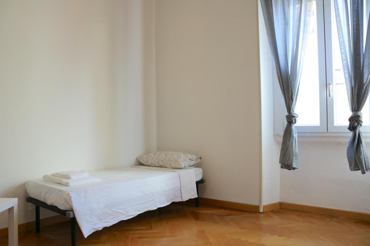 Sant Ambrogio Mansion - Via Olona Appartement Milaan Buitenkant foto